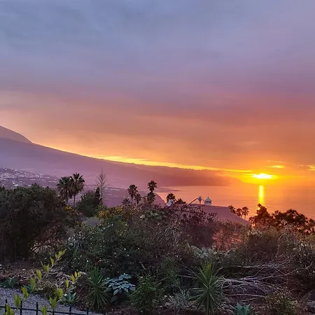 Great Views & Heated Pool - El Perenquen 1