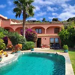 Great Views & Heated Pool - El Perenquen 1
